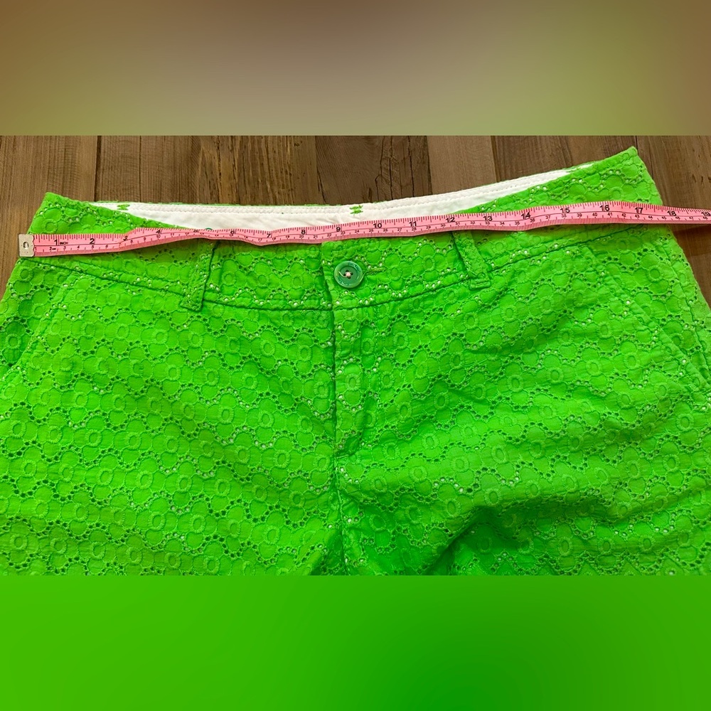 Lily Pulitzer sz10 green Walsh shorts - Picture 4 of 7